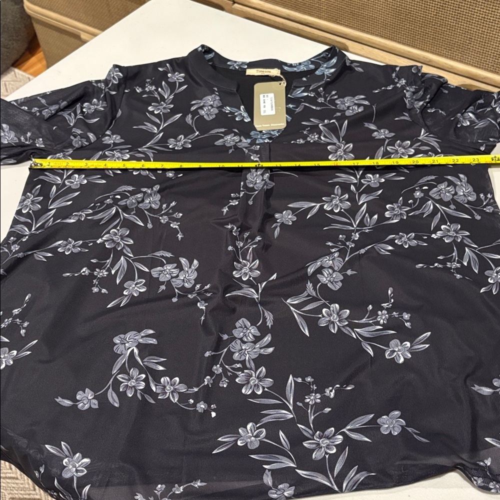 Timeson Women's Short Sleeve V Neck Blouse Floral Tunic top, XXL. NWT. Black - Picture 13 of 14
